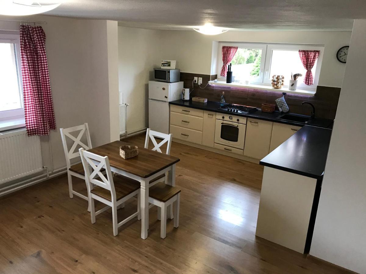Apartman Emka 2 Liptovský Mikuláš Exteriör bild